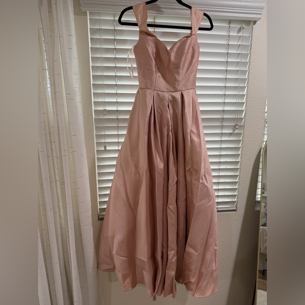 Chic Strapless Blush Gown